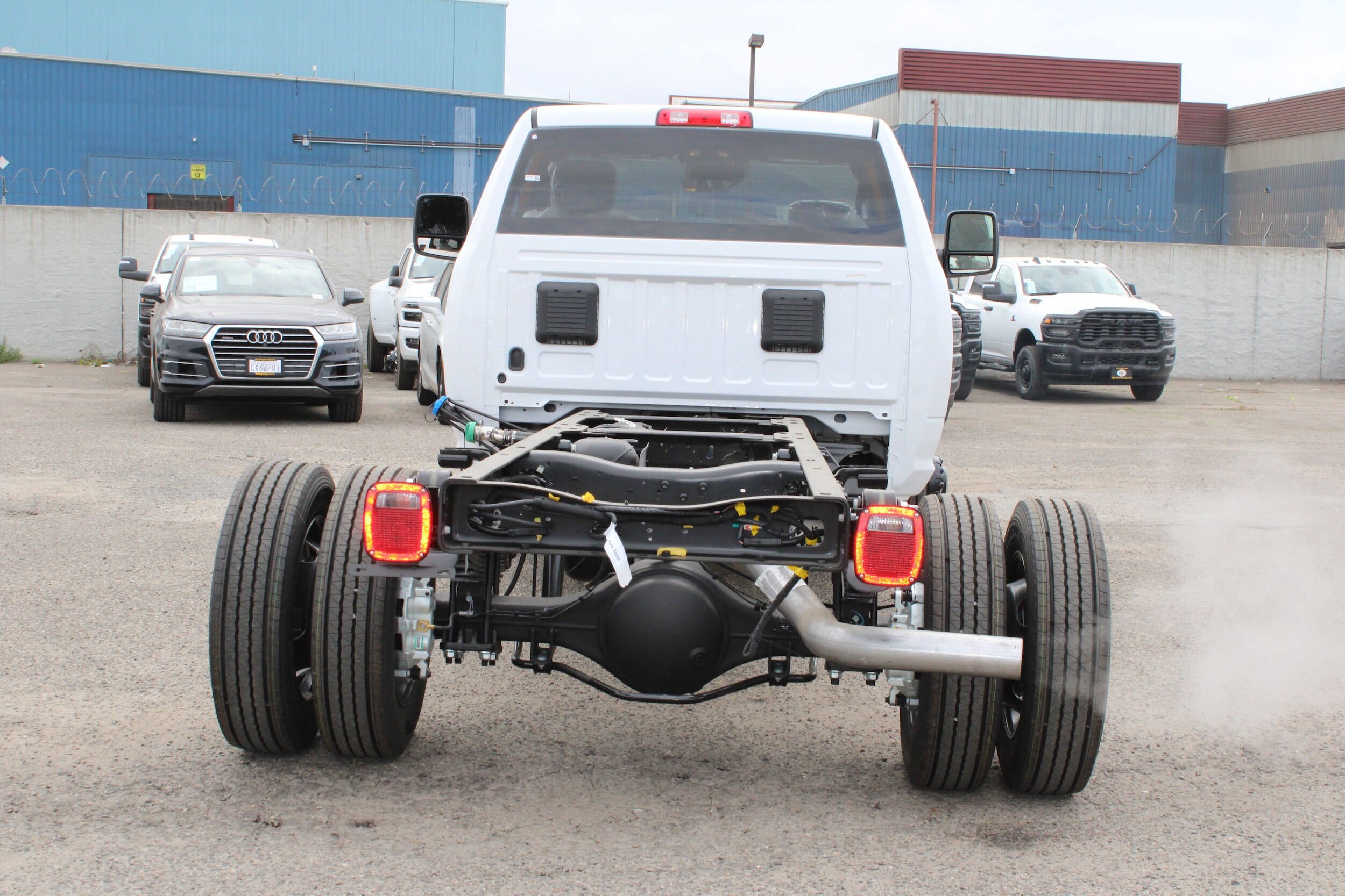 2025 Ram 5500 Tradesman photo 4