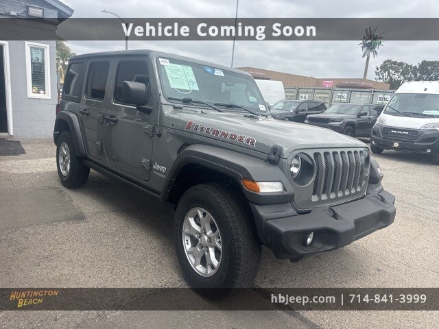 2021 Jeep Wrangler Unlimited Islander photo 3