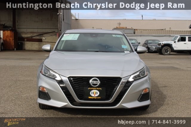 Used 2021 Nissan Altima SV with VIN 1N4BL4DV8MN337141 for sale in Huntington Beach, CA
