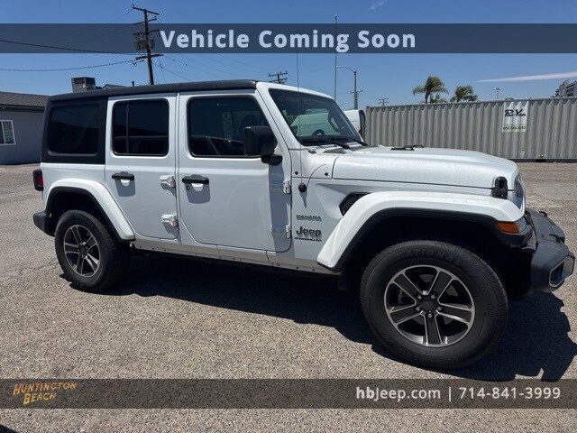 2023 Jeep Wrangler Sahara photo 4