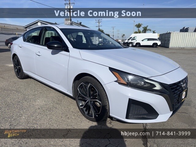 2024 Nissan Altima 2.5 SR photo 3