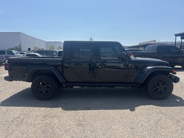 2021 Jeep Gladiator Willys photo 4