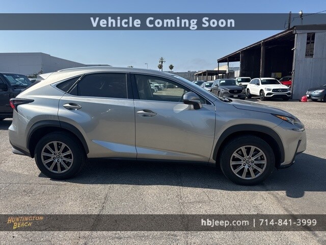 2020 Lexus NX 300 photo 4