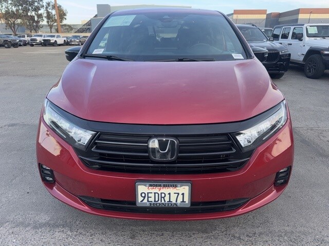 2023 Honda Odyssey Sport photo 2