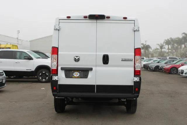 2025 Ram ProMaster 1500 photo 4