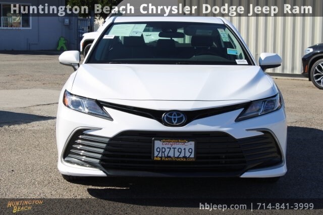 2023 Toyota Camry LE photo 2