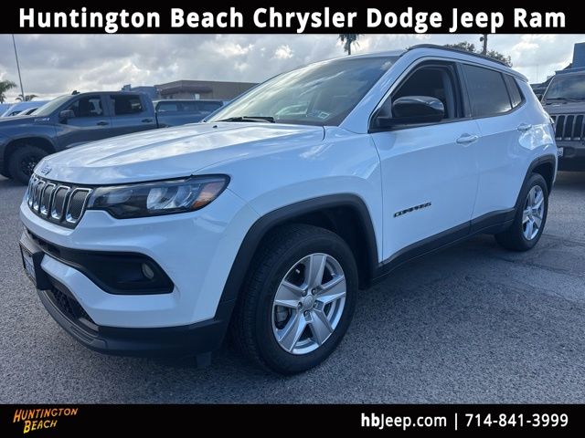 2022 Jeep Compass Latitude's photo