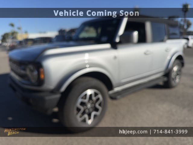 2023 Ford Bronco 4-Door Outer Banks's photo