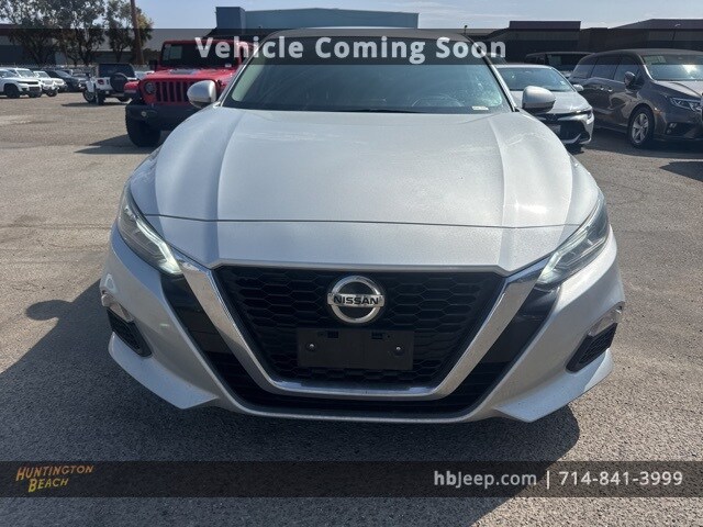 2021 Nissan Altima 2.5 SV photo 2