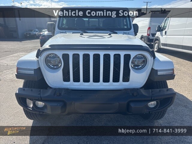 2021 Jeep Gladiator Freedom photo 2