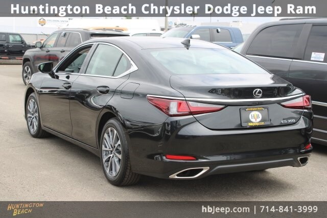 2025 Lexus ES 350 photo 3