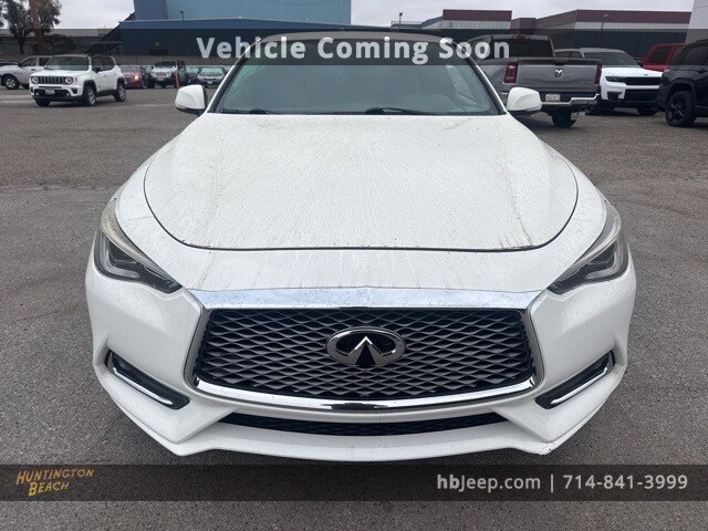 2018 Infiniti Q60 3.0t Luxe Coupe photo 2