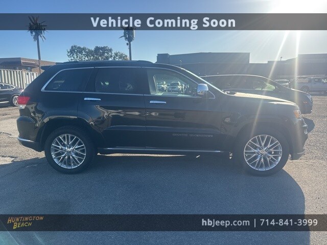 2017 Jeep Grand Cherokee Summit photo 4