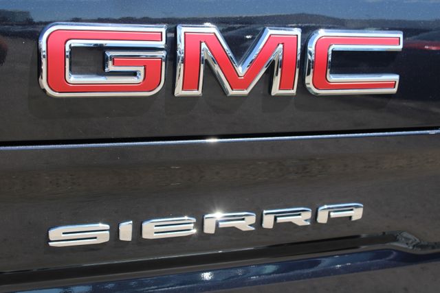2024 GMC Sierra 1500 SLT - Photo 7
