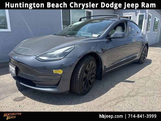 2022 Tesla Model 3 Long Range Dual Motor All-Wheel Drive's photo
