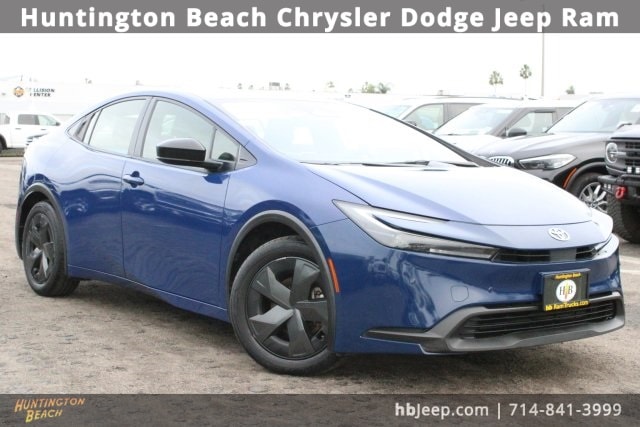 2023 Toyota Prius LE's photo