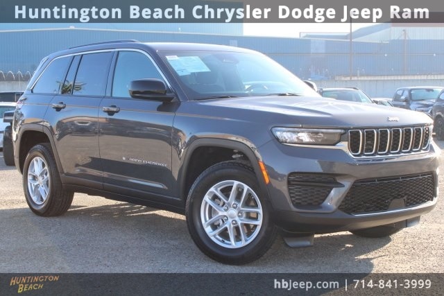 2025 Jeep Grand Cherokee Laredo's photo
