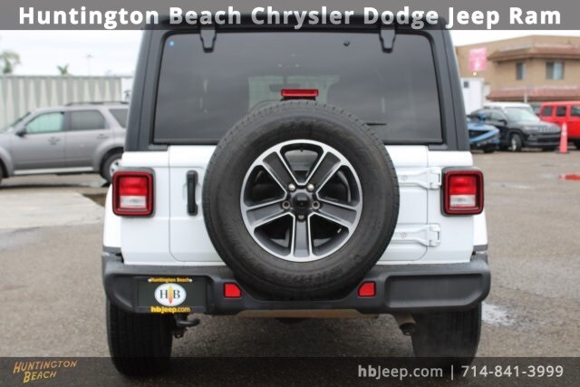 2023 Jeep Wrangler Sahara photo 4