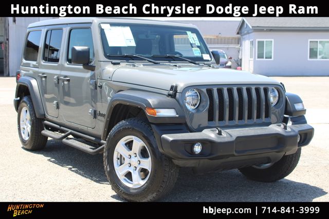 2022 Jeep Wrangler Sport S's photo