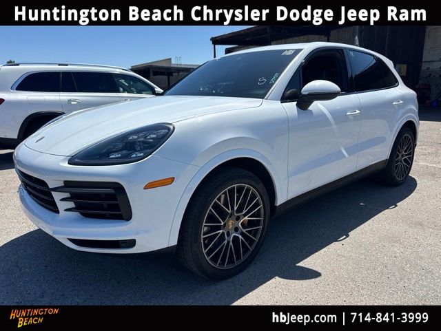 2022 Porsche Cayenne Platinum Edition's photo