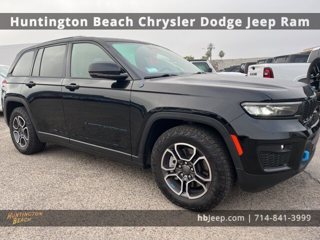 2023 Jeep Grand Cherokee Trailhawk 4xe photo 2