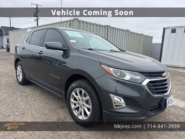 2020 Chevrolet Equinox LT photo 2