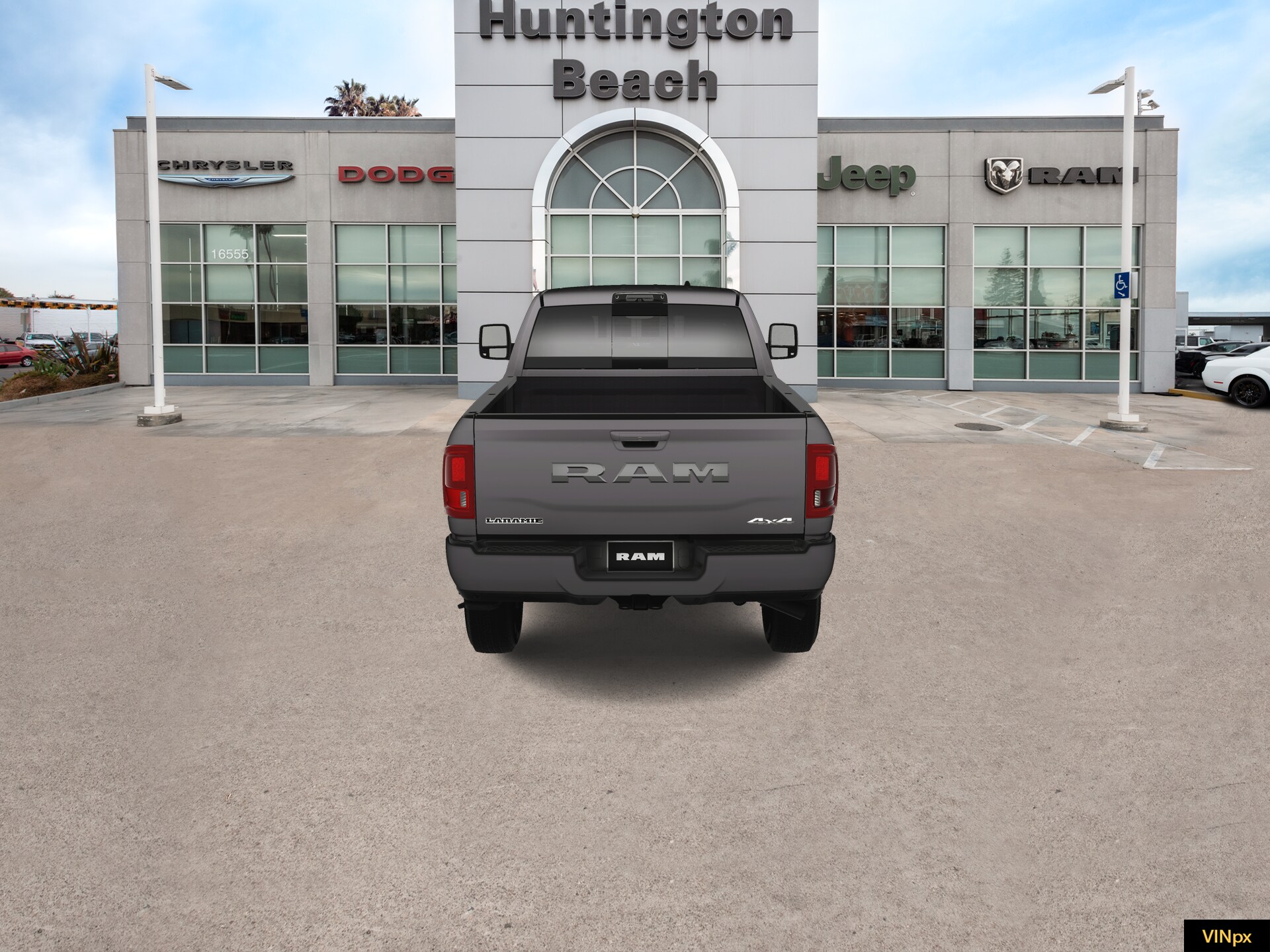 2025 Ram 3500 Laramie photo 4