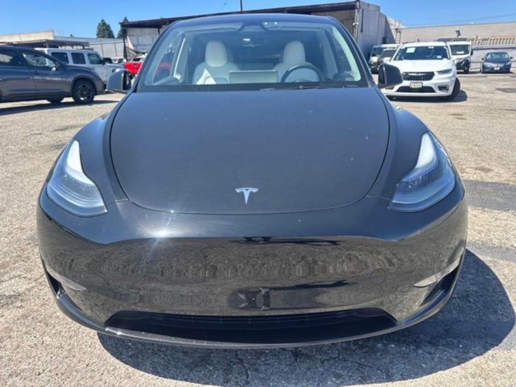Used 2025 Tesla Model Y Performance SUV