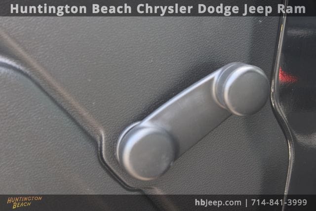 2023 Jeep Wrangler 4-Door Sport - Photo 9