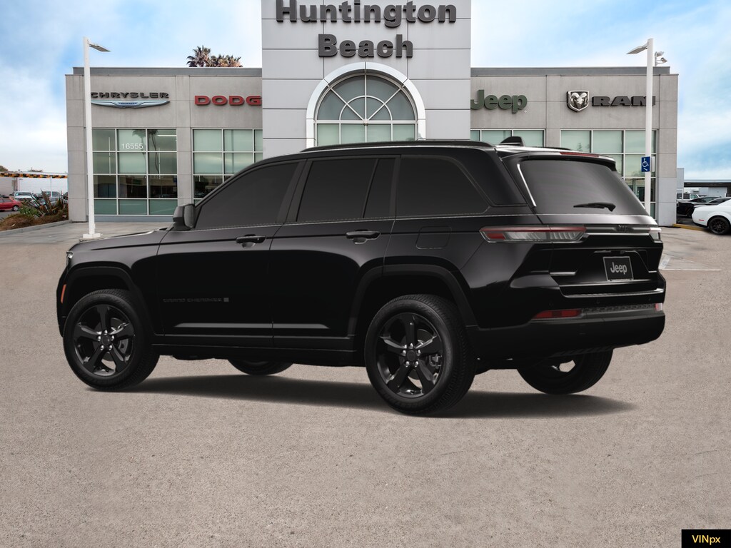 New 2025 Jeep Grand Cherokee Laredo Sport Utility