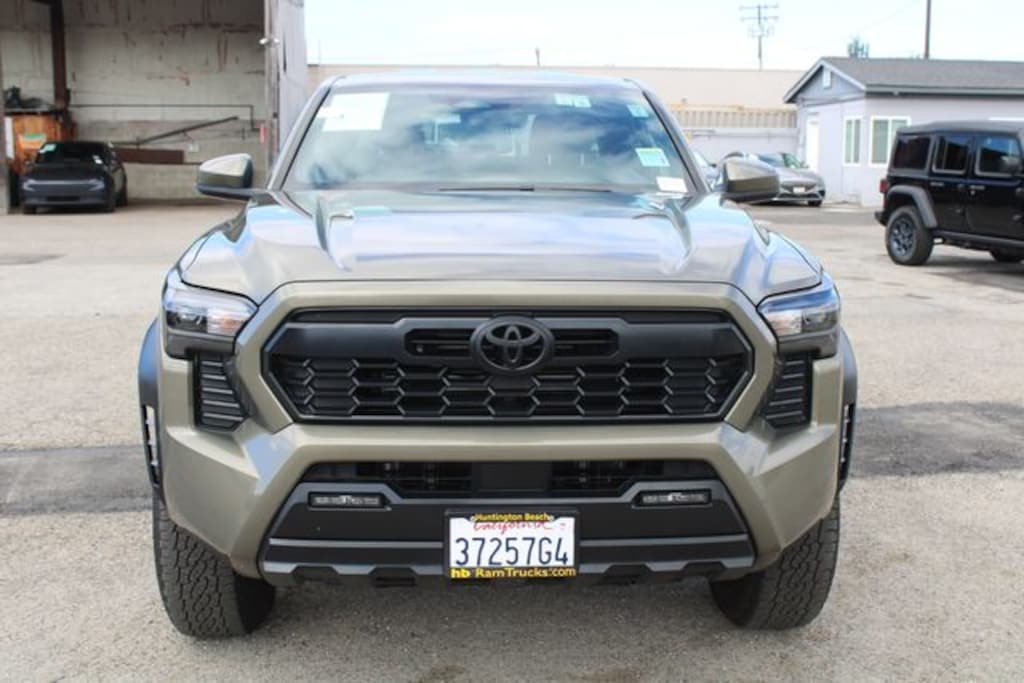 Used 2025 Toyota Tacoma TRD Off-Road Truck