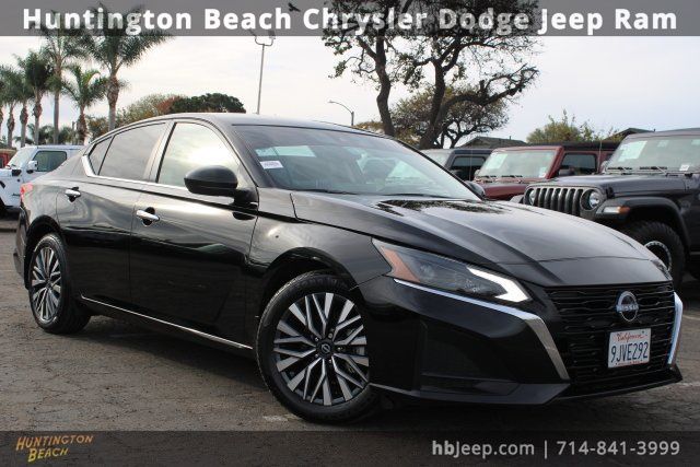 2024 Nissan Altima SV