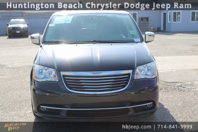 Used 2015 Chrysler Town & Country Touring-L with VIN 2C4RC1CG1FR756206 for sale in Huntington Beach, CA