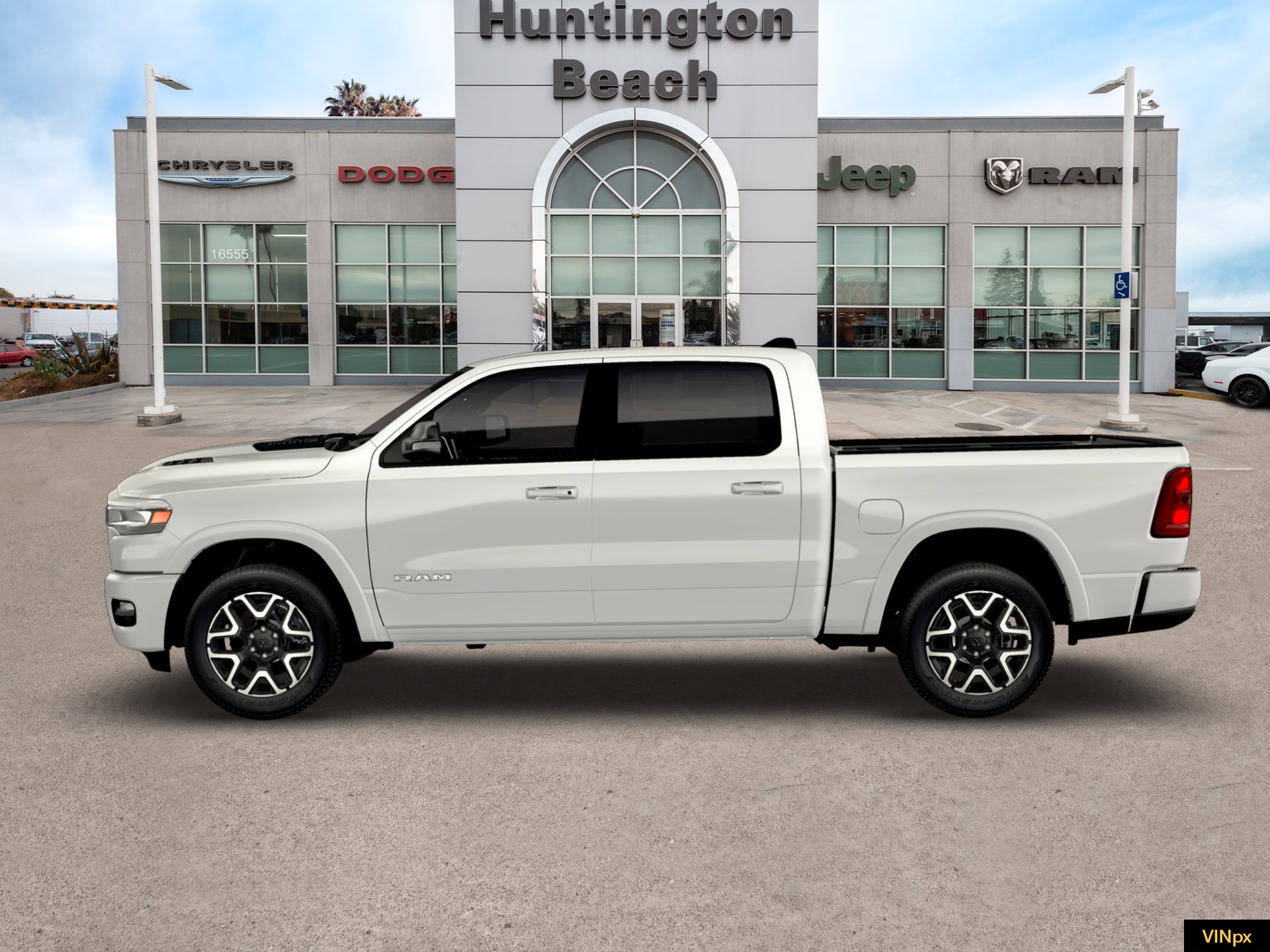 View vehicle photo 3