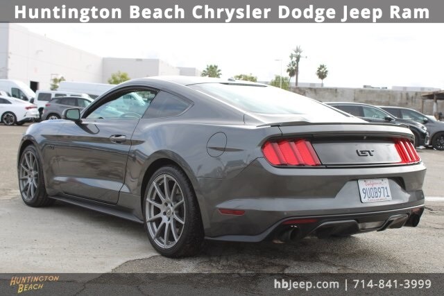 2017 Ford Mustang GT Premium photo 2