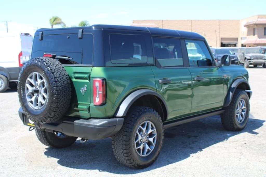 Used 2025 Ford Bronco Badlands SUV