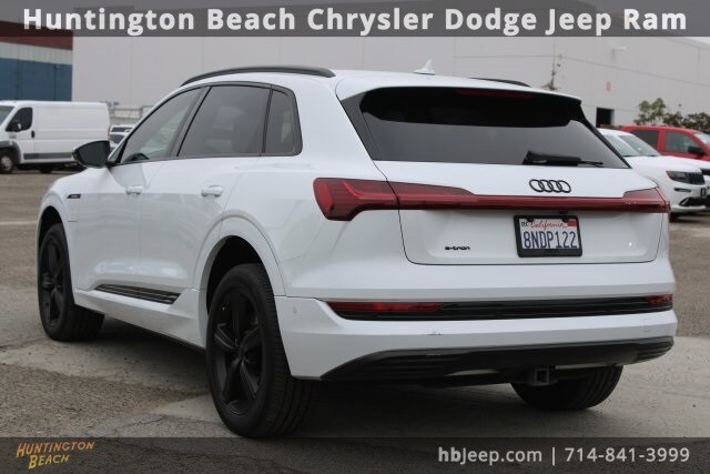 2019 Audi e-tron Premium Plus photo 3