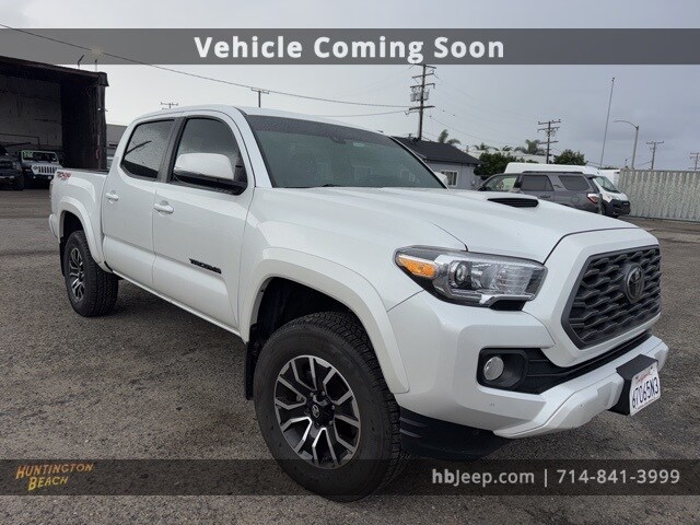 2022 Toyota Tacoma TRD Sport photo 3