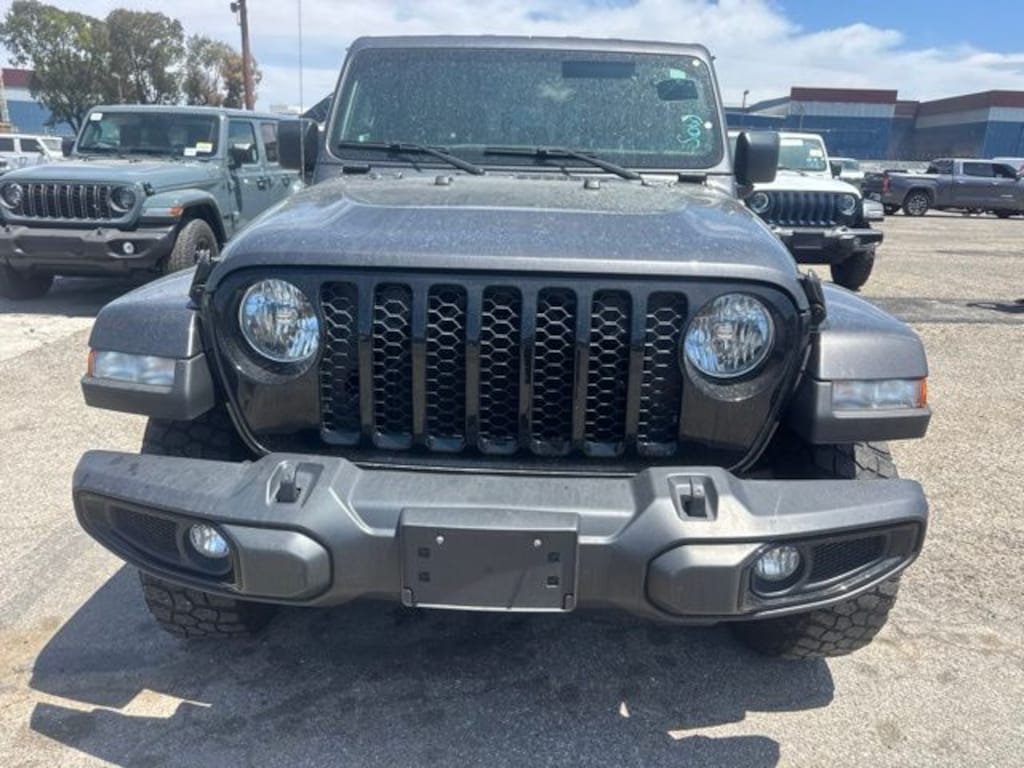 Used 2023 Jeep Gladiator Willys Truck