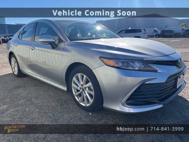 2023 Toyota Camry LE photo 3