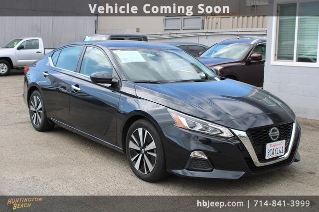 2022 Nissan Altima 2.5 SV photo 3