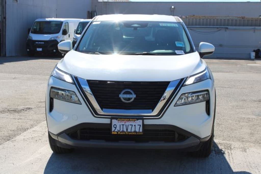 Used 2023 Nissan Rogue SV SUV