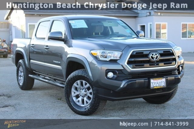 2017 Toyota Tacoma SR5's photo