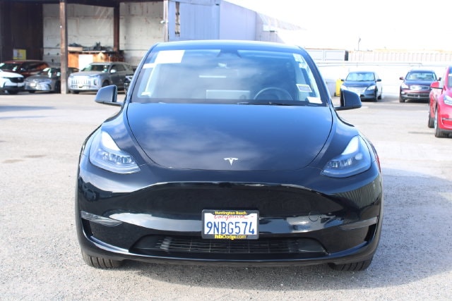Used 2024 Tesla Model Y Long Range with VIN 7SAYGDED8RF124567 for sale in Huntington Beach, CA