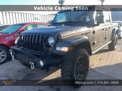2022 Jeep Gladiator Willys Truck