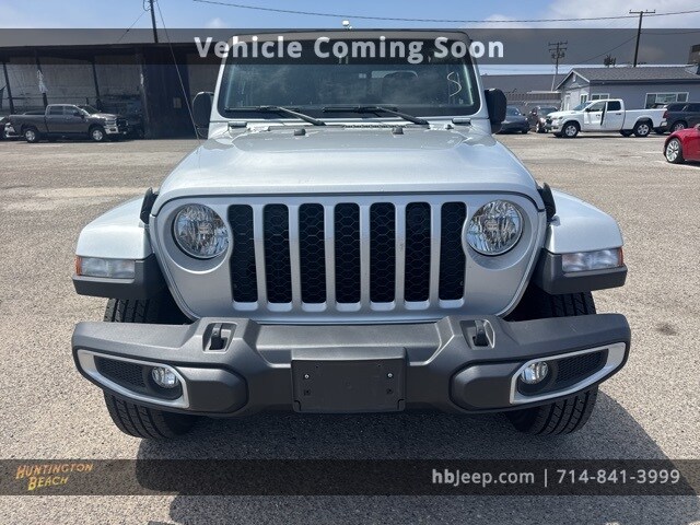 2023 Jeep Gladiator Sport photo 2