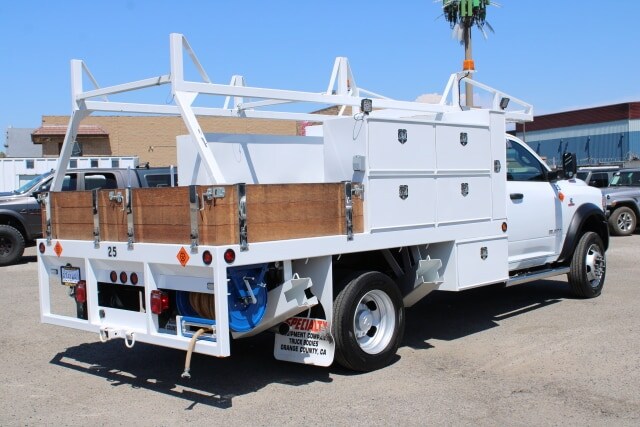 2022 Ram 5500 Tradesman photo 3