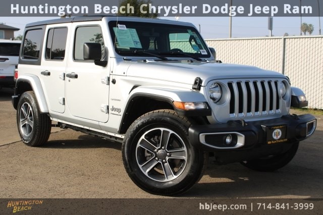 2023 Jeep Wrangler 4-Door Sahara's photo