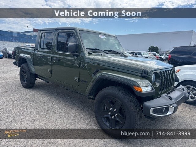 2021 Jeep Gladiator Sport photo 3
