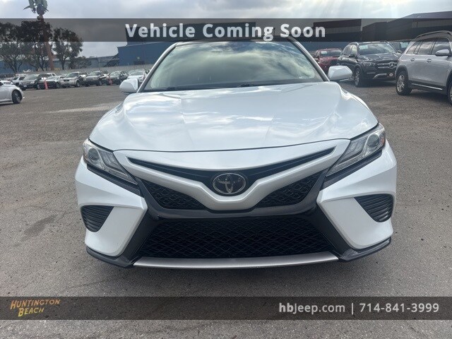 2019 Toyota Camry XSE V6 photo 2